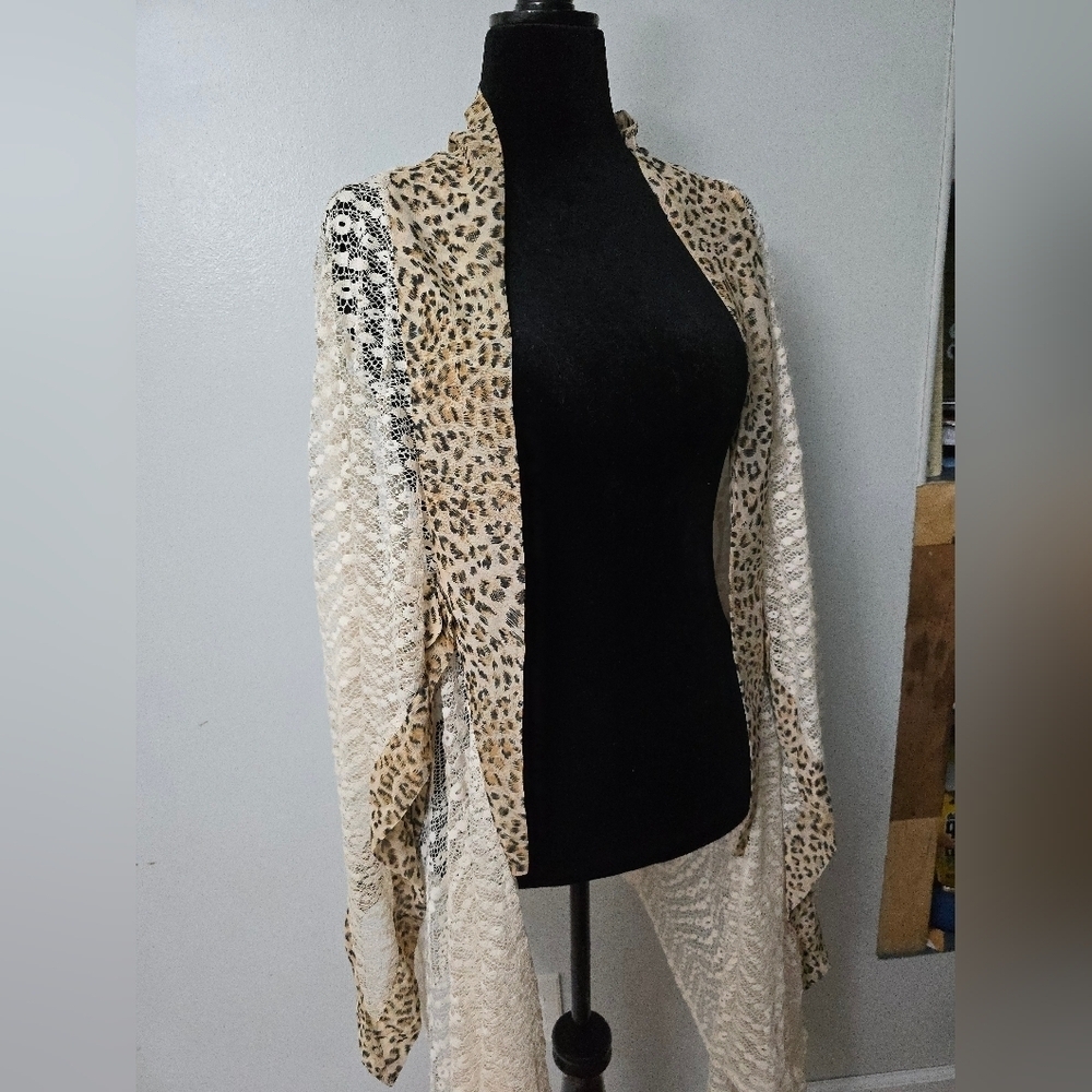 L Love Size Large Leopard  Creme Lace Open Front Cardigan